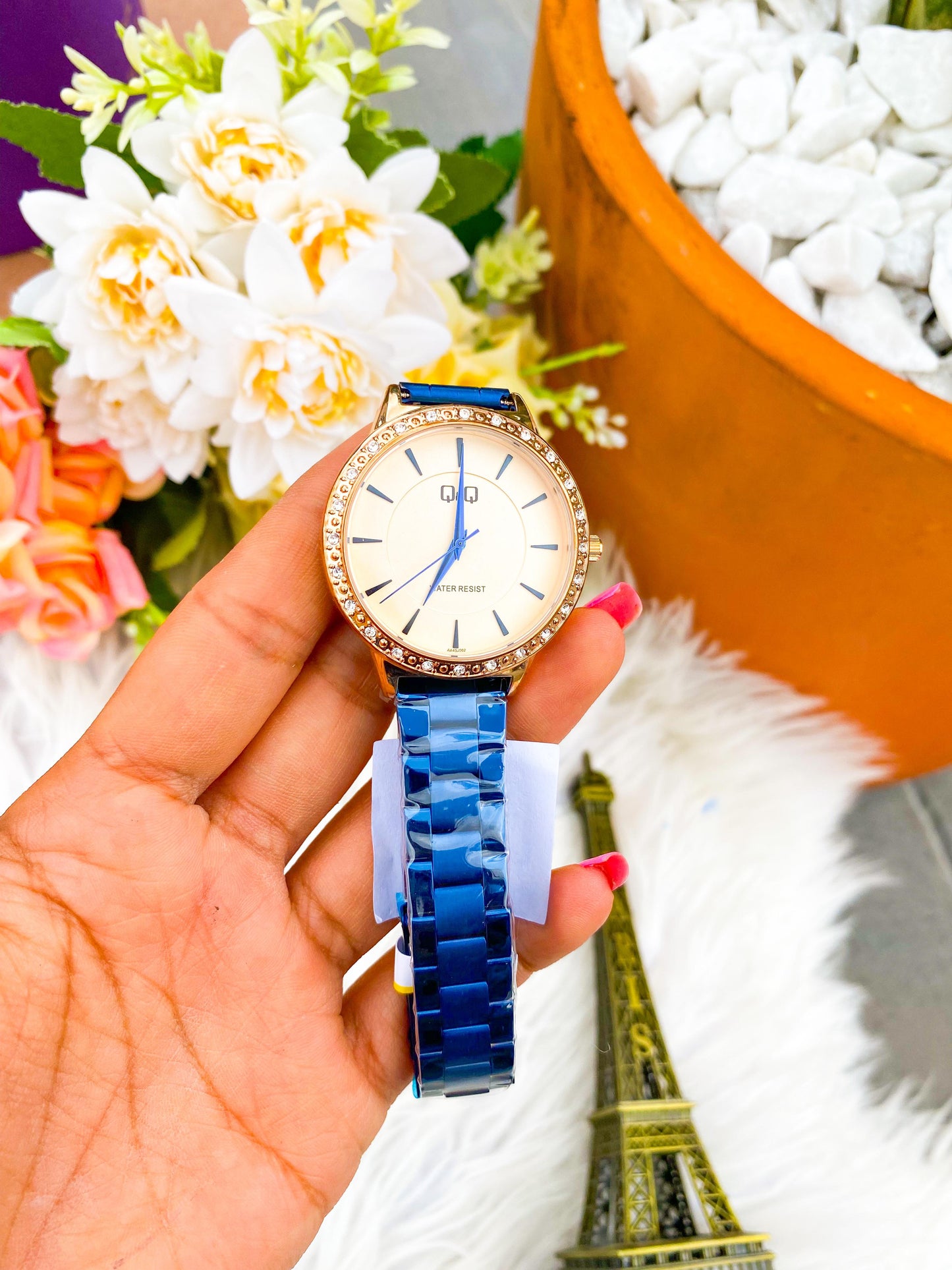 Reloj Para Dama Q&Q Tamaño Grande