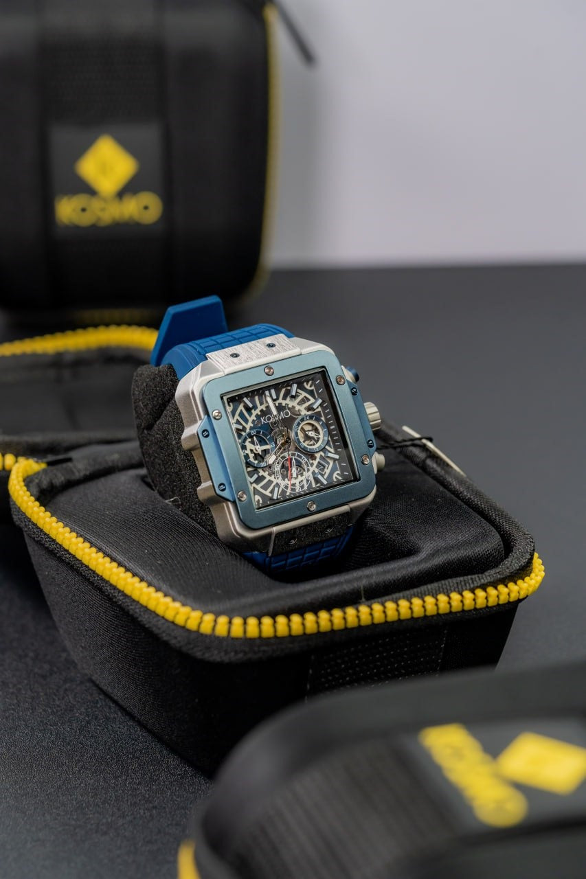 Reloj Para Hombre Marca Kosmo Con Cronógrafo