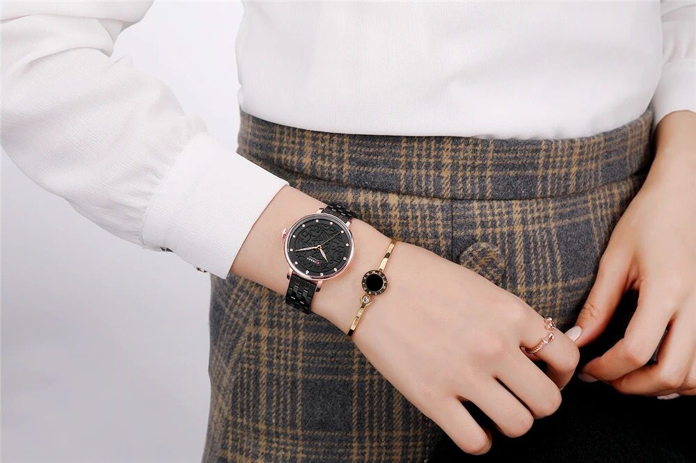 Reloj curren dama