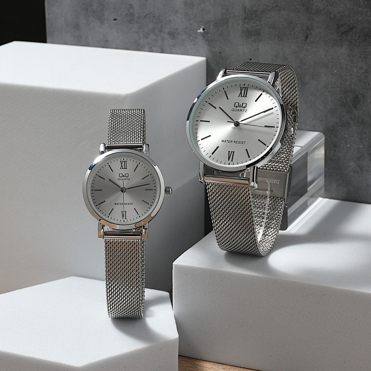 Reloj para Parejas Original Q&Q Dúo Pulso Malla en Acero